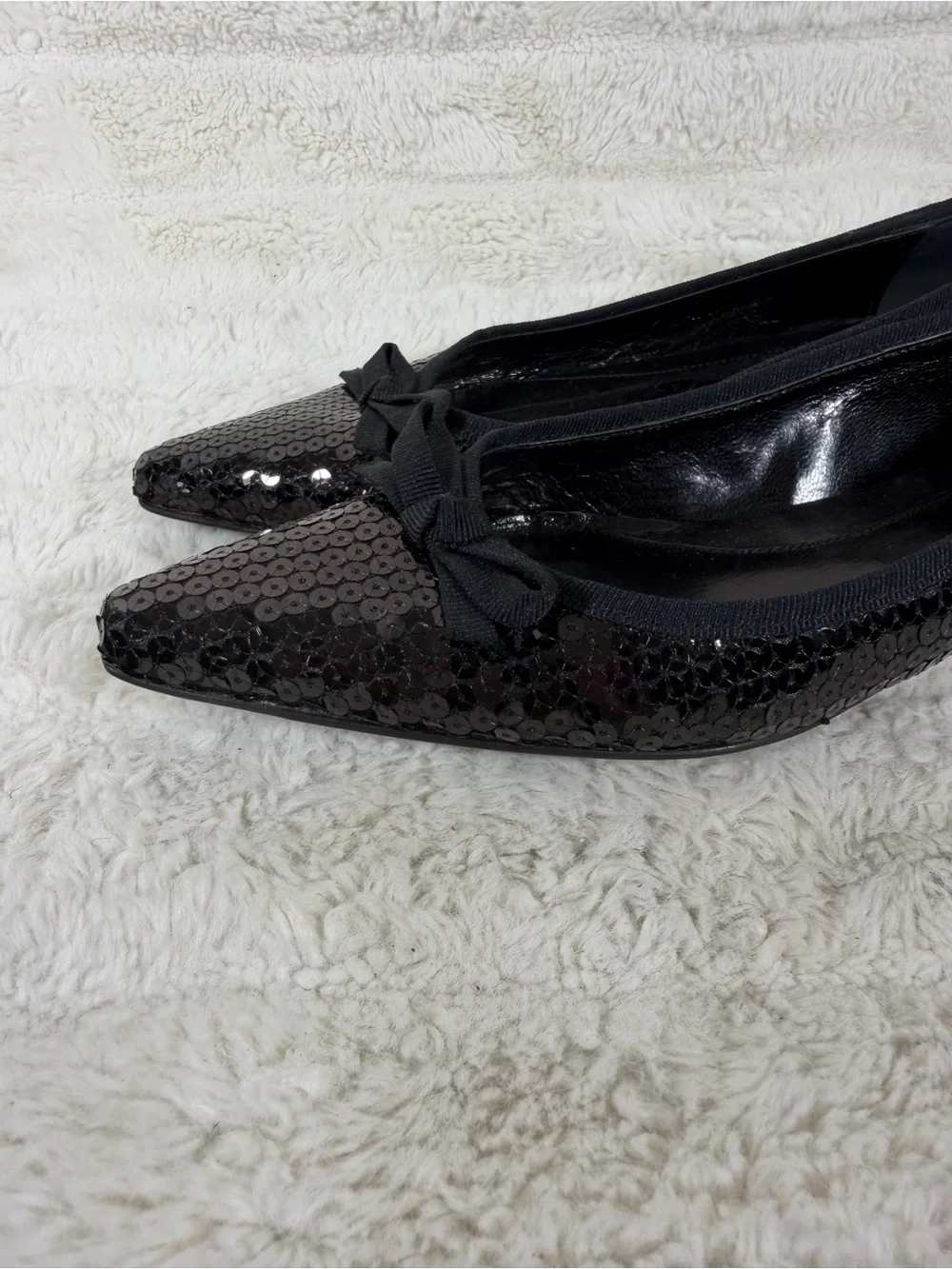 Talbots pointed-toe black sequin With Bow ballet flats Size 6